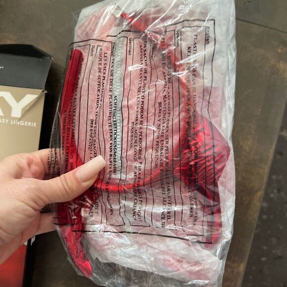 NWT Spicy Lingerie Haute in Here Devil Bedroom Costume - Red - S/M - Picture 12 of 13